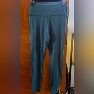Glyder Teal activewear leggings. Size large